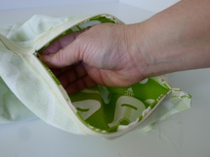 Simple Zipper Pillow 020