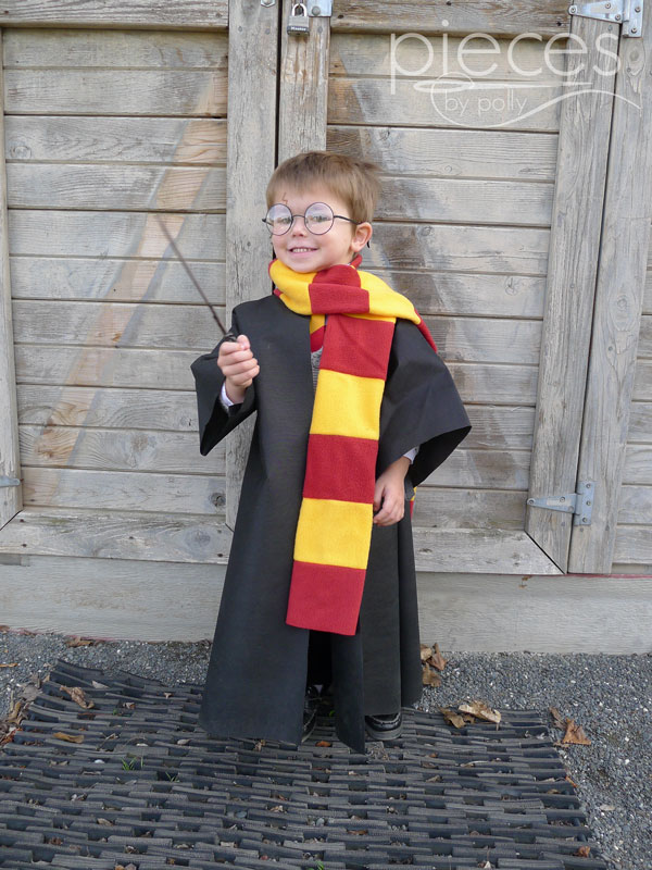 Pieces by Polly: Tutorial: Easy Harry Potter (Hogwarts) House Scarves