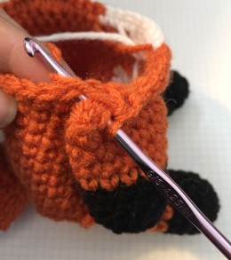 attaching arms