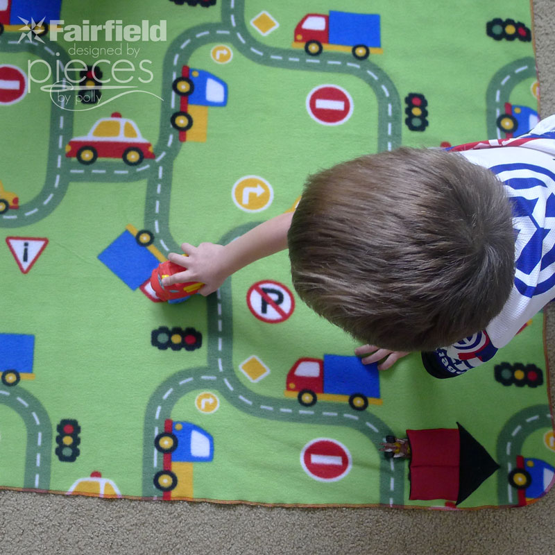 032-Easy-Fleece-Car-Blanket