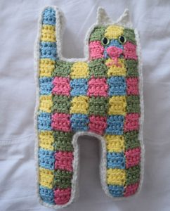 Crochet Patchwork Cat, free pattern by Underground Crafter