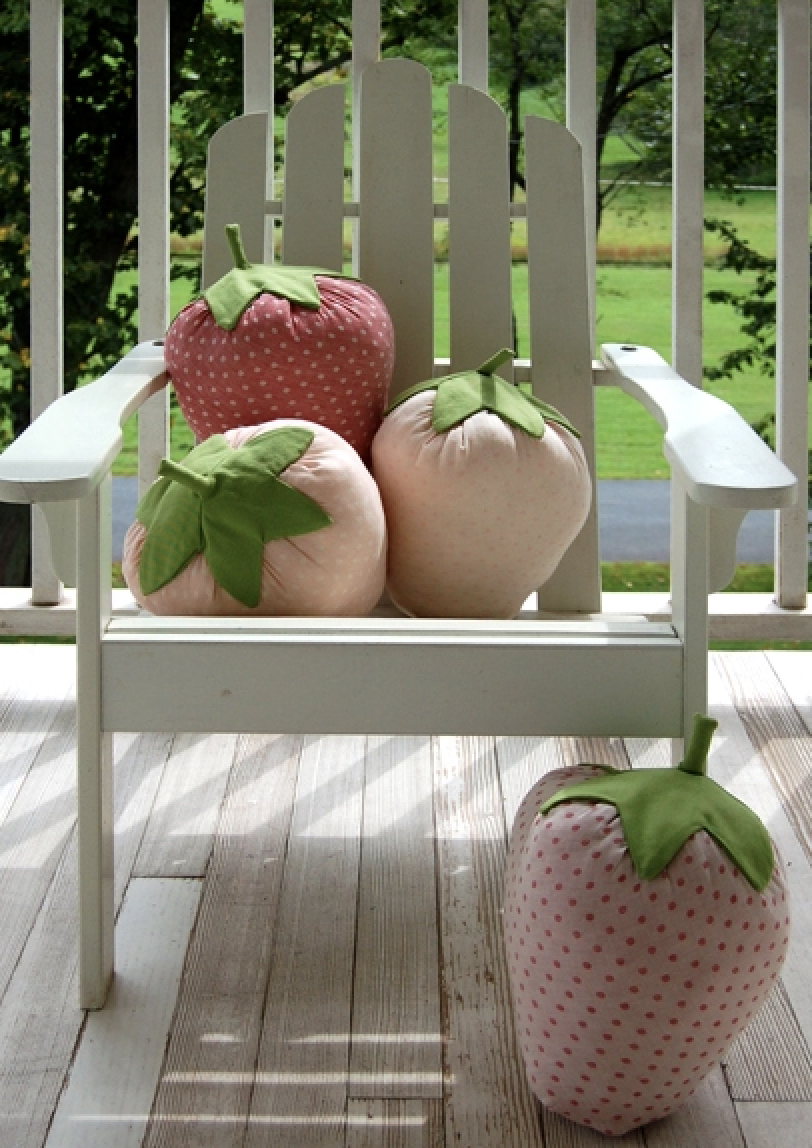 strawberry pillows cute fruit projects
