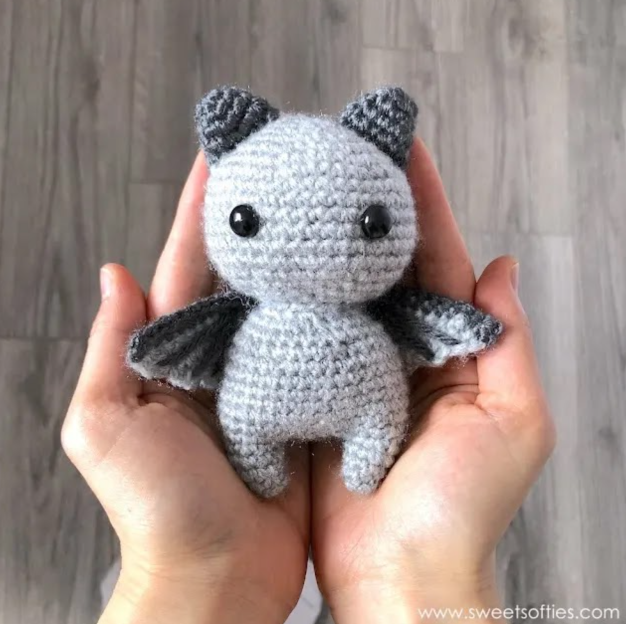 crochet bat