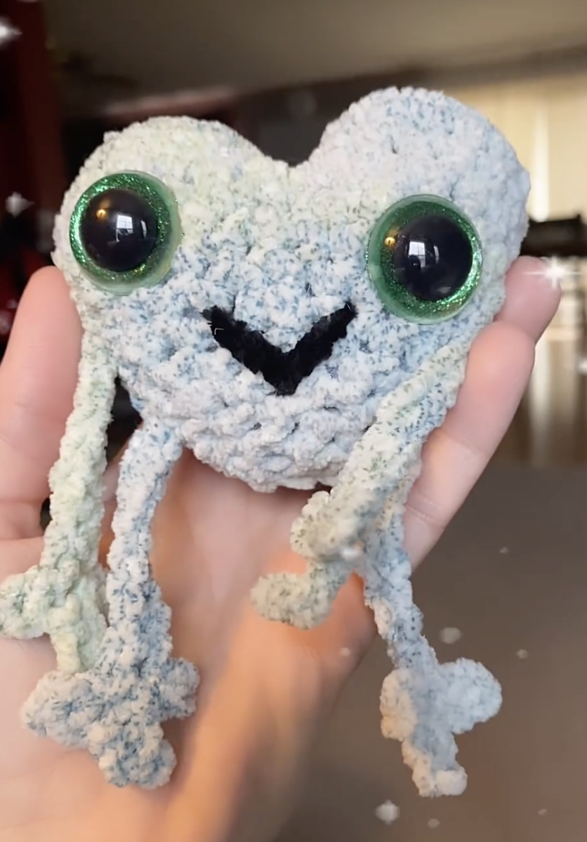 crochet frog