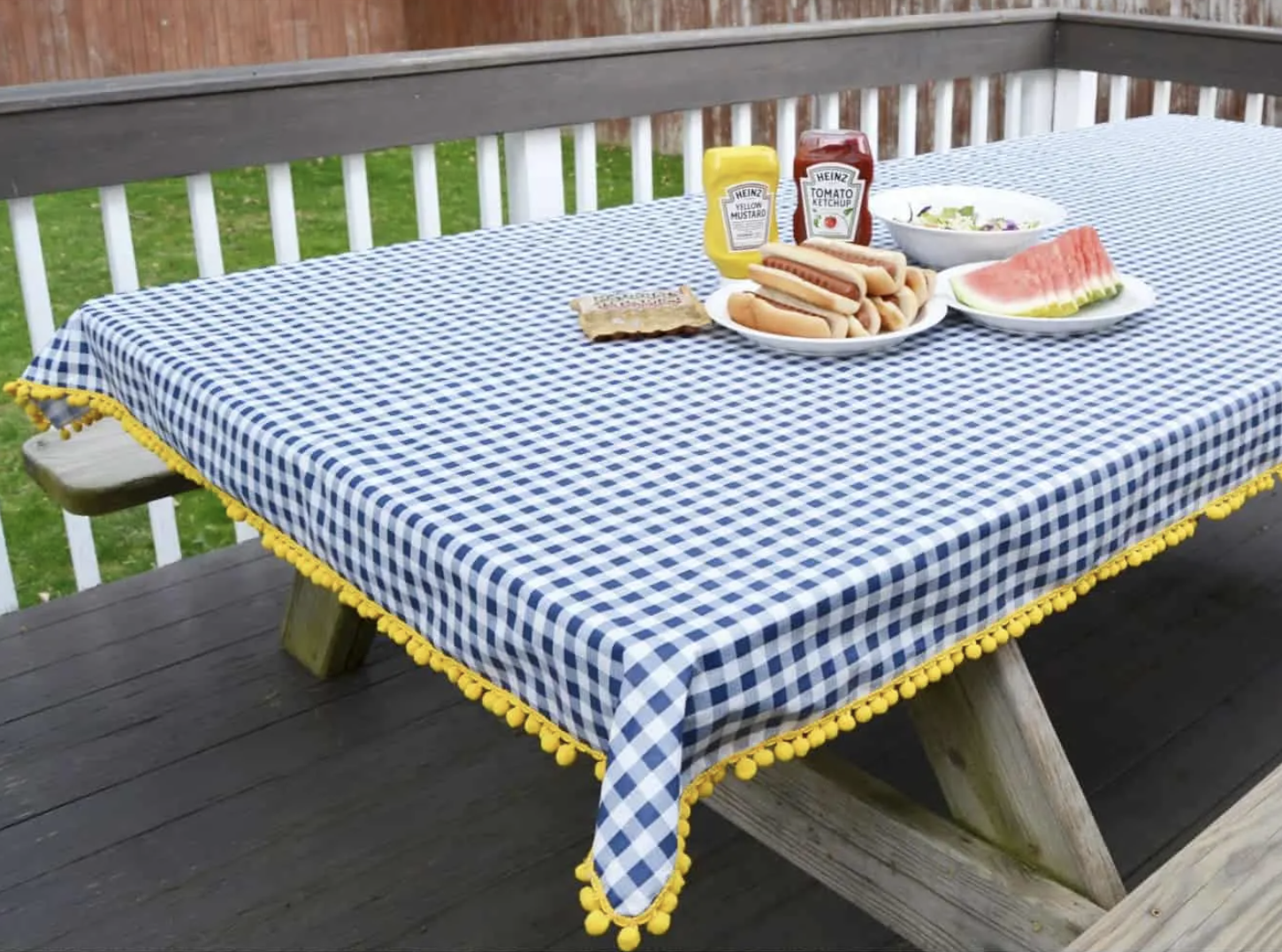 picnic tablecloth tutorial