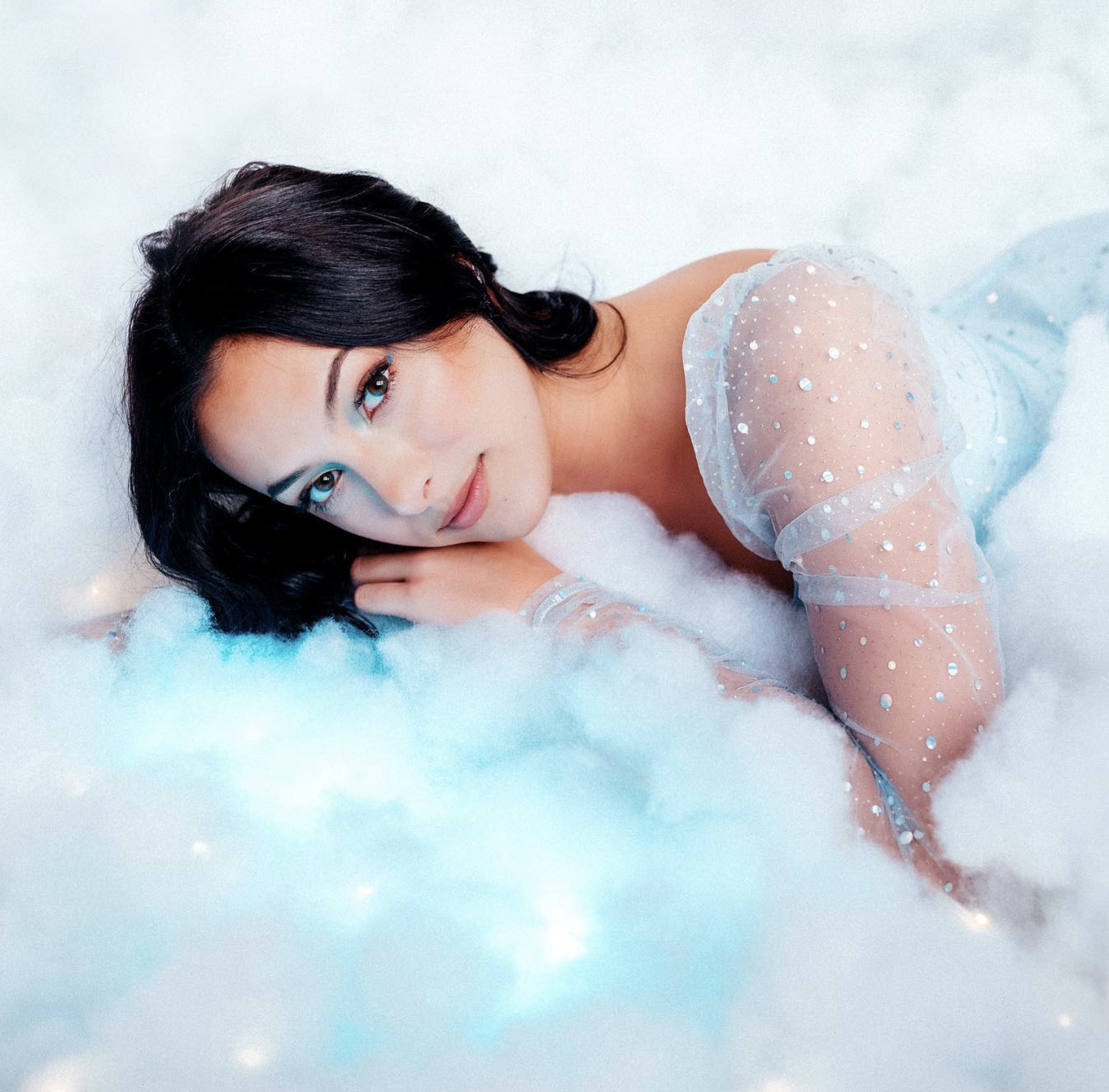 boudoir photo with Poly-Fil clouds