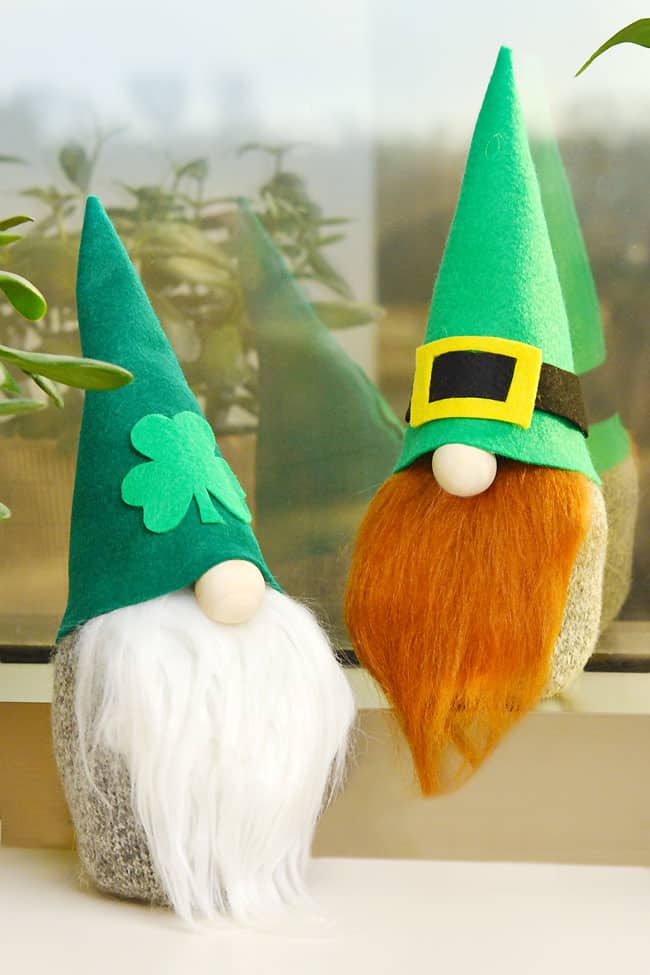 2 St-Patricks-Day-Gnomes - Fairfield World
